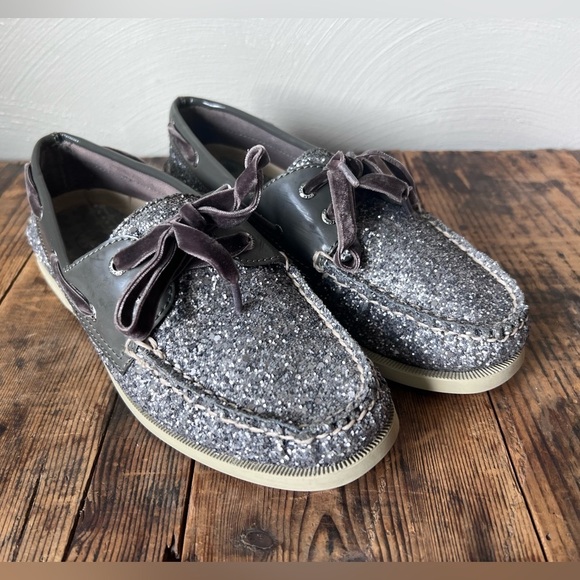 Sperry Top Siders, Glitter, leather and velvet shoelaces - Picture 1 of 5